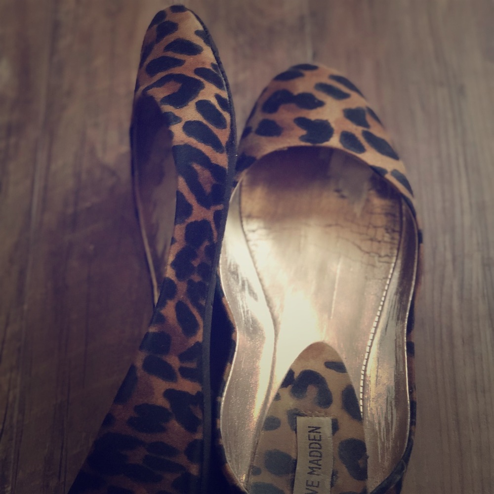 Steve Madden leopard print flats